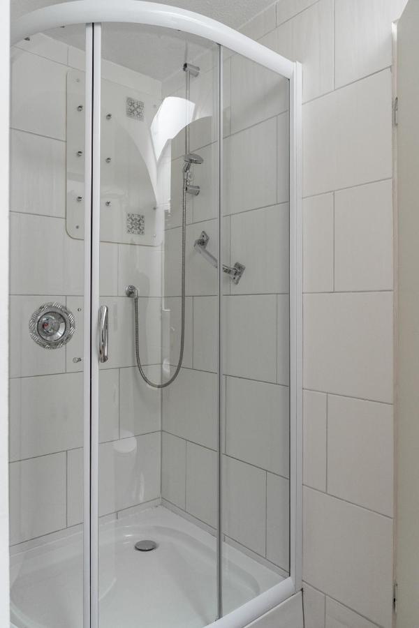 Hotel Garni Jaegerhof Грайнау Екстериор снимка