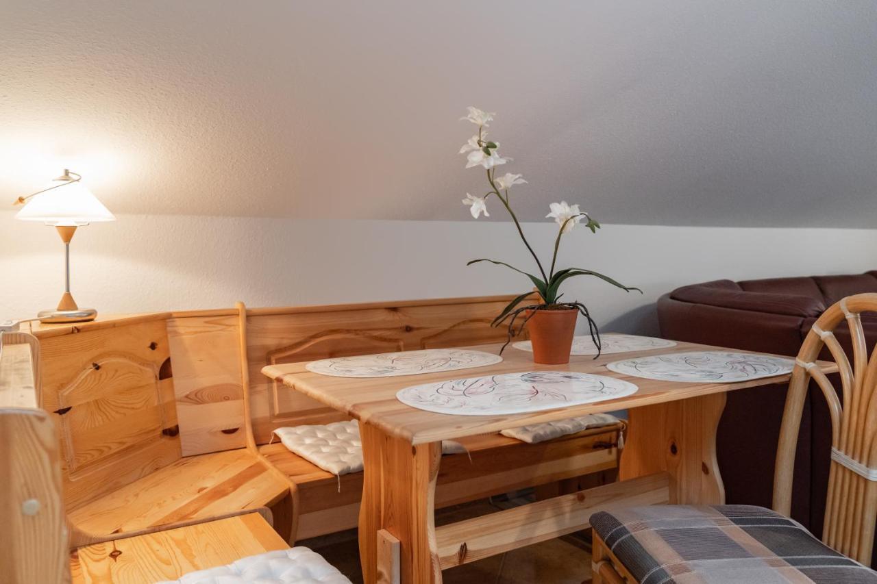 Hotel Garni Jaegerhof Грайнау Екстериор снимка