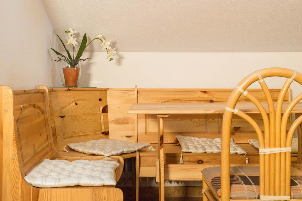 Hotel Garni Jaegerhof Грайнау Екстериор снимка